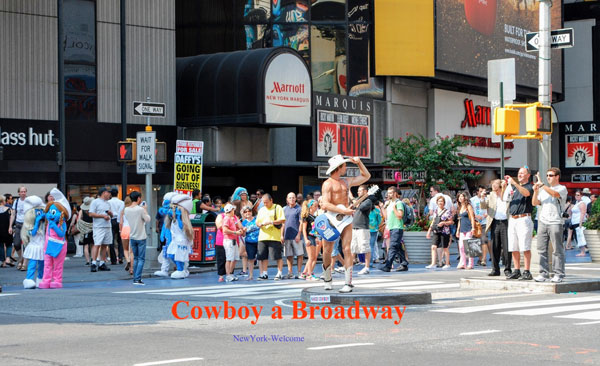 Il Naked Cowboy di Times Square