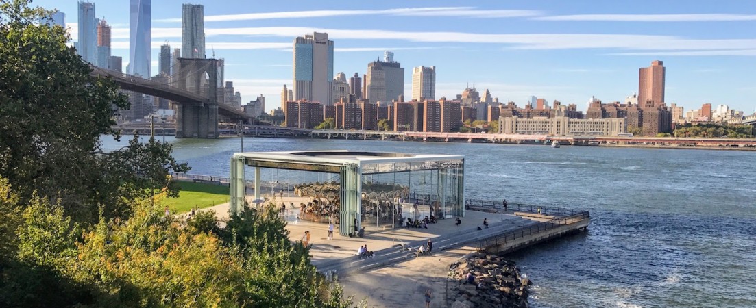 Tráfego De Hora De Rusga Na Expressão Das Queens Do Brooklyn Em Nova Iorque  Com Fundo Solar Imagem de Stock - Imagem de dirigir, viajante: 149316973